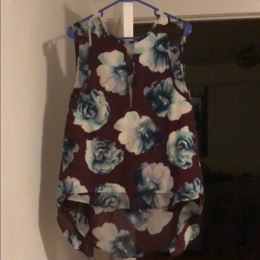 Simply Vera top